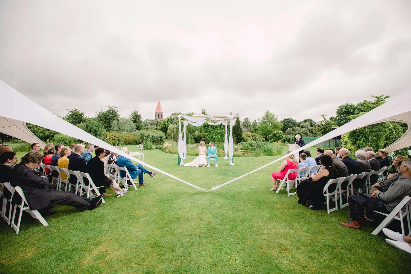 Ceremonie in Tuin de Hoge Waard